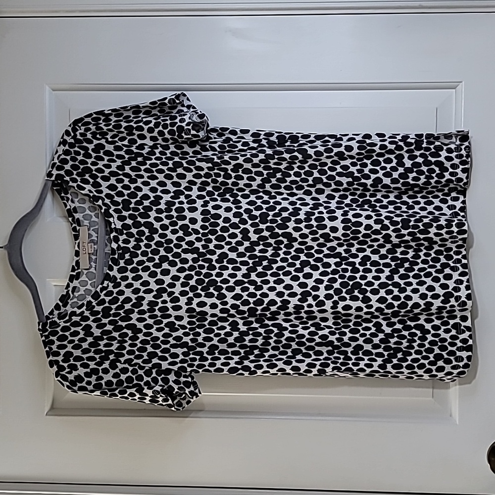 LOFT raindrop polka dot silky rayon tee